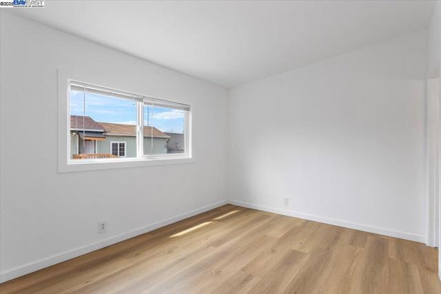24753 Willimet Way, Hayward CA: https://media.crmls.org/mediaz/8ddae466-9ecb-4832-864e-aedc151ecf49.jpg