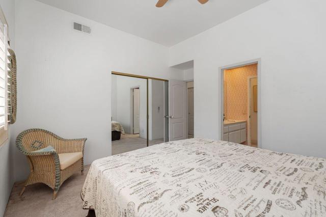 36 Colonial Drive, Rancho Mirage CA: https://media.crmls.org/mediaz/8ddaf8ee-4dfc-4dea-9717-96665cbc9bd5.jpg