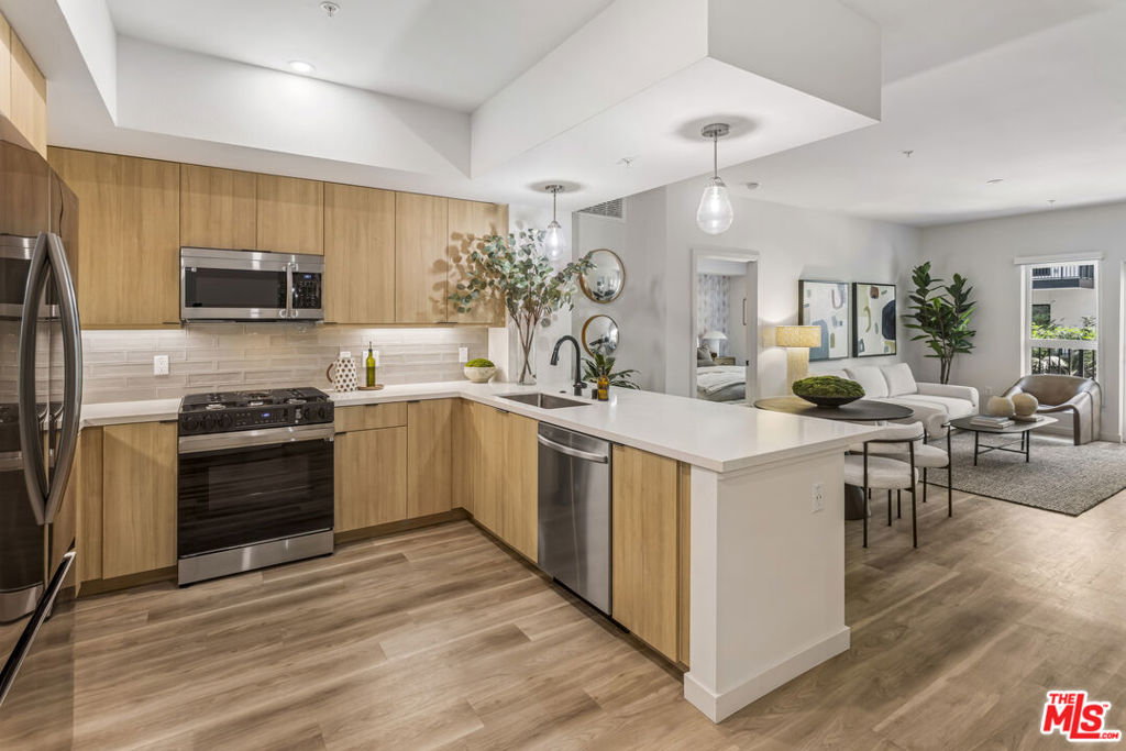 800 N Front Street #1449