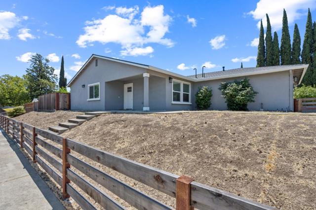 61 Galleon Way, Pittsburg CA: https://media.crmls.org/mediaz/8ddb2749-32fd-48cc-b04b-fb6dbe2efd6f.jpg