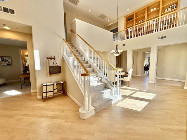 752 Barleta Ln, Livermore CA: https://media.crmls.org/mediaz/8ddc2ecd-2a30-420b-97b6-93d095e84333.jpg