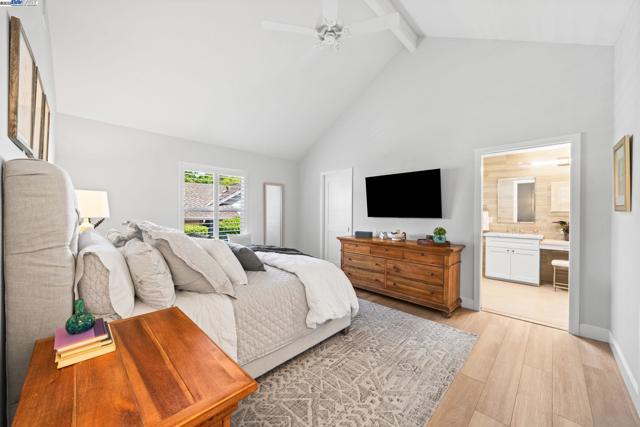 711 Glen Eagle Ct, Danville CA: https://media.crmls.org/mediaz/8ddc519c-bce5-49be-a787-c26d4b848c47.jpg