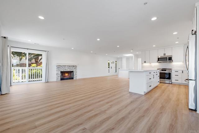 Detail Gallery Image 37 of 54 For 100 + 104 5th St, Encinitas,  CA 92024 - 7 Beds | 6 Baths