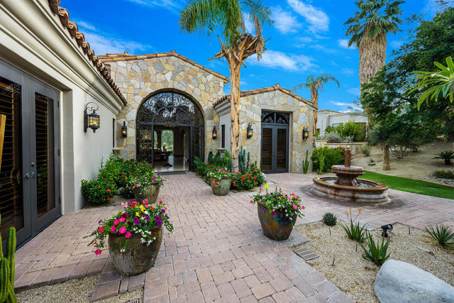 936 Andreas Canyon Drive, Palm Desert, CA 92260