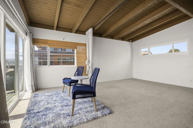 1218 Cornwall Lane, Ventura CA: https://media.crmls.org/mediaz/8ddd82b0-3323-4462-9c65-d7d36c80eba7.jpg