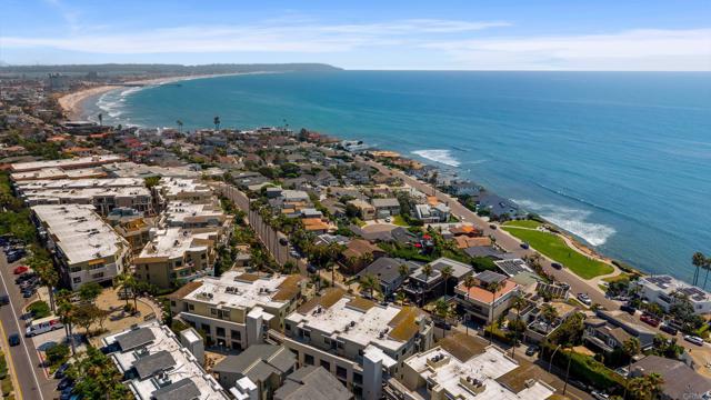 5470 La Jolla Boulevard, La Jolla CA: https://media.crmls.org/mediaz/8ddd83eb-30dd-4229-b7be-a6fa527c7682.jpg