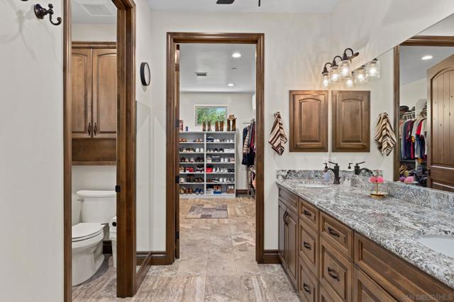 19553 Hidden Glen Road, Alpine CA: https://media.crmls.org/mediaz/8ddf4039-3b22-43d3-bd65-2839688558d8.jpg