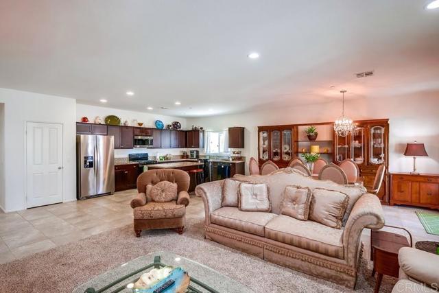 Detail Gallery Image 12 of 36 For 26812 Rodeo Ct, Winchester,  CA 92596 - 4 Beds | 2 Baths