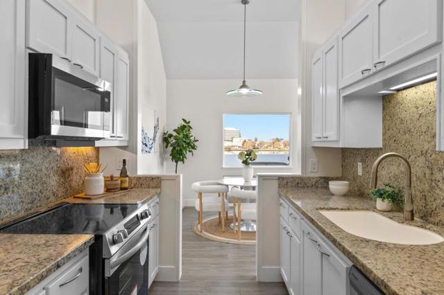 614 Portofino Lane, Foster City CA: https://media.crmls.org/mediaz/8ddfd15b-34d8-4eb6-b418-8570c08f8e24.jpg
