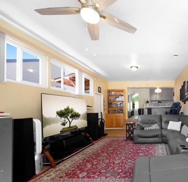 310 Jackson, Sunnyvale CA: https://media.crmls.org/mediaz/8de00b65-5c4f-4e5f-b11b-b9cd16aa6054.jpg