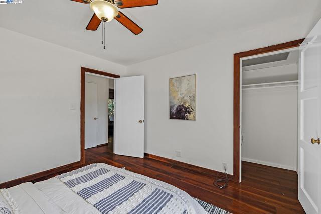 17473 Via Alamitos, San Lorenzo CA: https://media.crmls.org/mediaz/8de0205f-5a57-4b0c-bfb4-14600dc69ec8.jpg