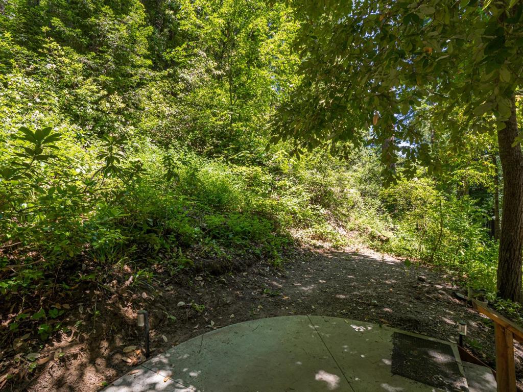 https://media.crmls.org/mediaz/8de032cf-2c40-4337-b15c-f7568a6b6770.jpg?preset=X-Large
