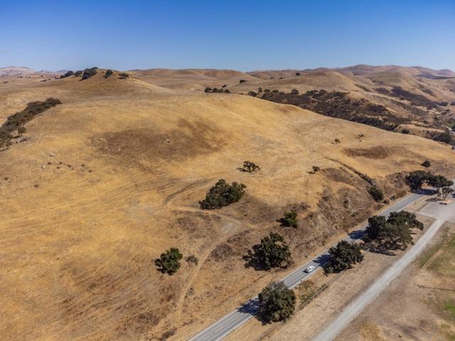 0 Airline Highway, Tres Pinos CA: https://media.crmls.org/mediaz/8de1735f-917f-42b3-a7ad-534657a40632.jpg