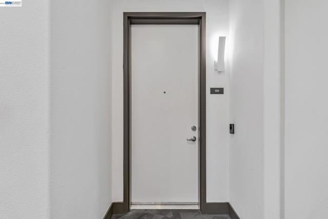 45128 Warm Springs Blvd, Fremont CA: https://media.crmls.org/mediaz/8de24a0f-e3ff-4f22-bf6e-303f28ef5ee5.jpg