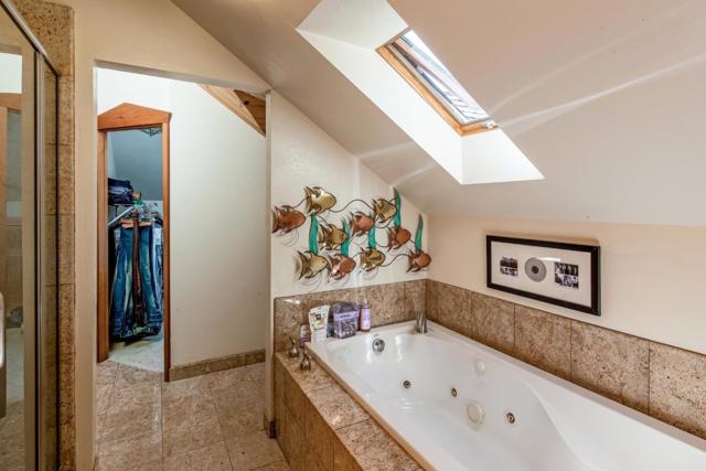 22700 Old Santa Cruz Highway, Los Gatos CA: https://media.crmls.org/mediaz/8de28824-74a6-4168-b012-c3953c3a3620.jpg