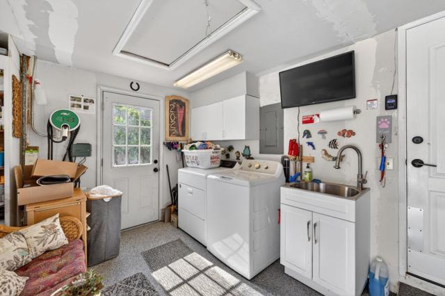 8325 Pinotage Court, San Jose CA: https://media.crmls.org/mediaz/8de311a9-9241-4449-abdd-115d989a176e.jpg