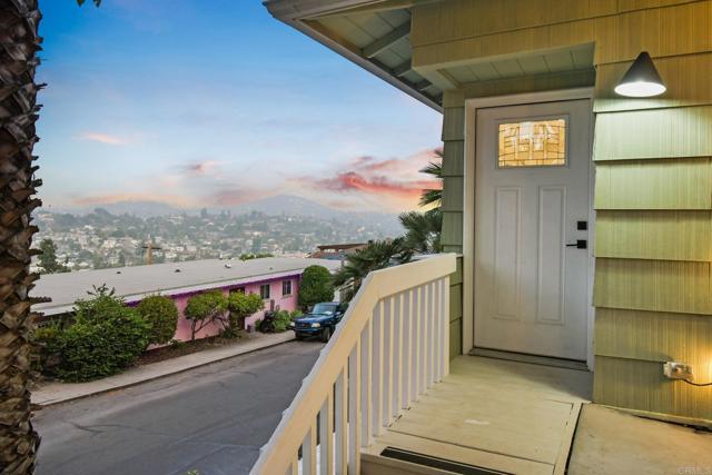 Detail Gallery Image 23 of 71 For 4444 Beverly Dr, La Mesa,  CA 91941 - 4 Beds | 3 Baths