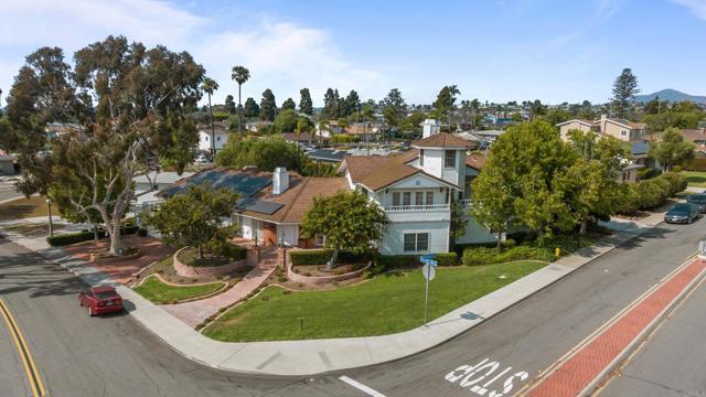 855 Country Club Drive, Chula Vista CA: https://media.crmls.org/mediaz/8de32115-83ca-4908-9ad9-2d60934b74ed.jpg