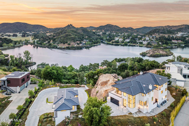 118 Giles Road, Lake Sherwood CA: https://media.crmls.org/mediaz/8de36fe0-06f9-4140-b400-346d4c8009f2.jpg