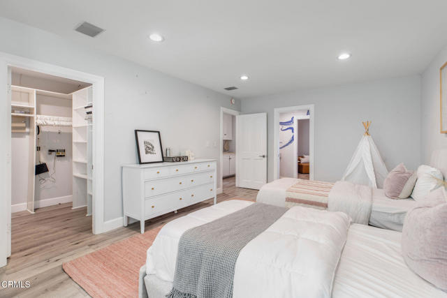 Detail Gallery Image 11 of 40 For 19443 Hatteras St, Los Angeles,  CA 91356 - 4 Beds | 4 Baths