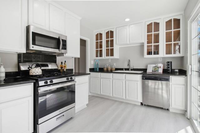 28250 Pacific Street, Hayward CA: https://media.crmls.org/mediaz/8de3e710-ae9e-48e4-a7d2-aaa6c2e33c06.jpg