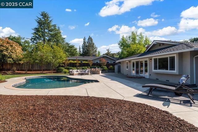 230 Vallecito Lane, Walnut Creek CA: https://media.crmls.org/mediaz/8de46c8b-84cb-4a04-9f4e-3593edc5a72f.jpg