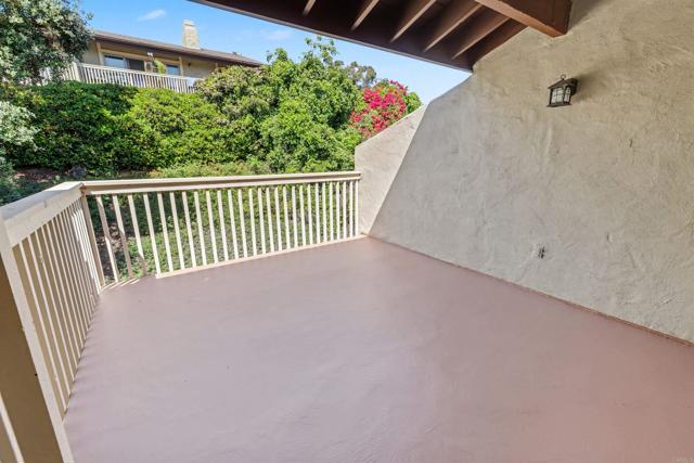 Detail Gallery Image 16 of 28 For 4640 Coralwood Cir, Carlsbad,  CA 92008 - 2 Beds | 2/1 Baths