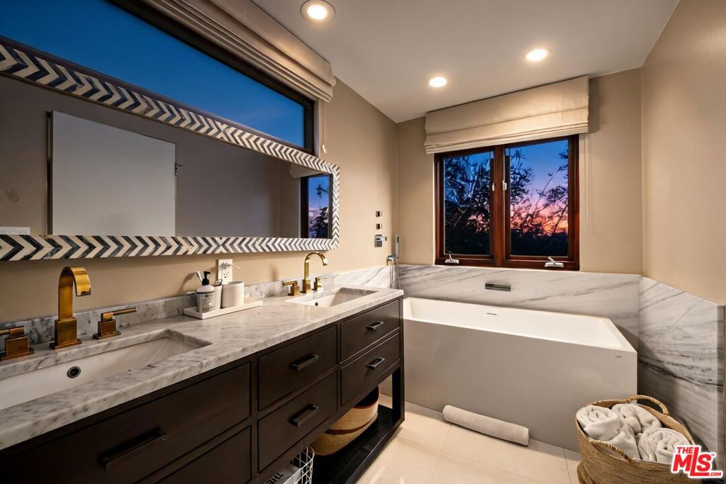 MLS #26831135 image #17