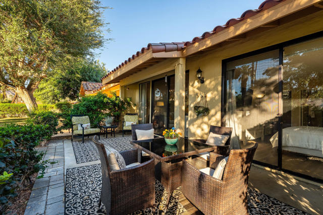 303 Villena Way, Palm Desert, CA 92260