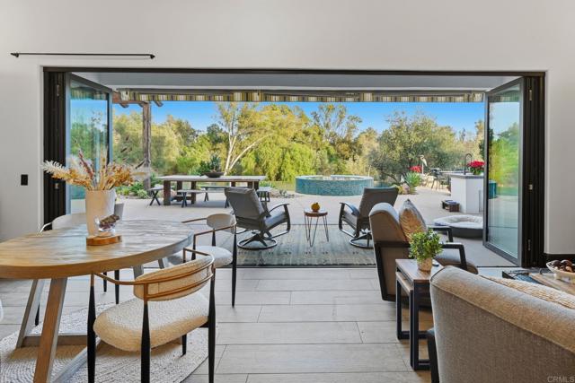 Detail Gallery Image 13 of 67 For 1111 Palomino Rd, Fallbrook,  CA 92028 - 4 Beds | 3 Baths