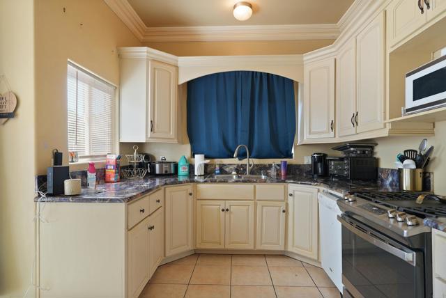 Image 72 of 74 For 46366 Sandia Creek Drive