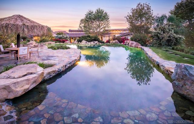 6884 El Camino Del Norte, Rancho Santa Fe CA: https://media.crmls.org/mediaz/8de7acae-63fb-4acc-89a7-e6acb00587e8.jpg