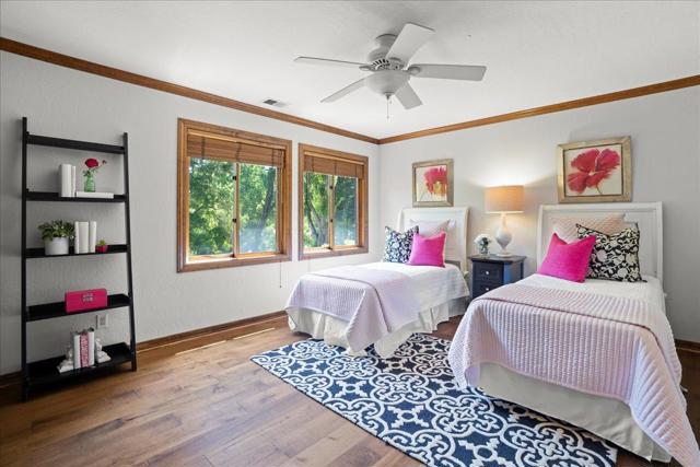 13217 Padero Court, Saratoga CA: https://media.crmls.org/mediaz/8de8d270-b0d2-49ad-b0b6-53242da3d30b.jpg