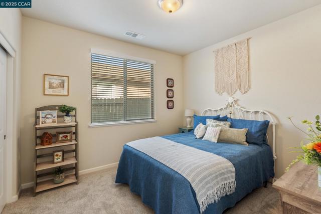 7100 Metcalf Way, Hughson CA: https://media.crmls.org/mediaz/8de9bb4d-f612-4e90-9395-65259d3ed164.jpg