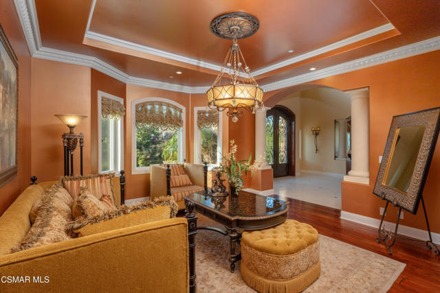 2462 Lost Canyons Drive, Simi Valley CA: https://media.crmls.org/mediaz/8deb3d0b-6dc4-4951-b753-0aa38ae8b16f.jpg