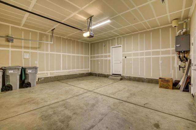 3515 Sparrow Court, West Sacramento CA: https://media.crmls.org/mediaz/8debae4d-2ff5-40e9-b637-1bd7b7f3615e.jpg