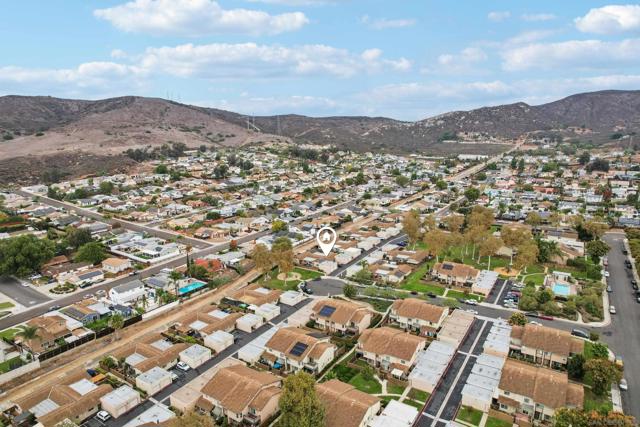 10220 Princess Sarit Way, Santee CA: https://media.crmls.org/mediaz/8debe4db-0c99-474a-a142-6d7aeda34fa3.jpg