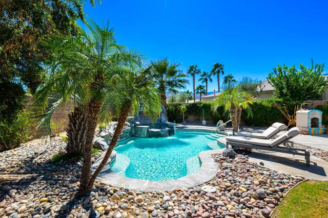 81207 Santa Rosa Court, La Quinta CA: https://media.crmls.org/mediaz/8deca647-5a8b-4687-a2cf-a583854cea5e.jpg