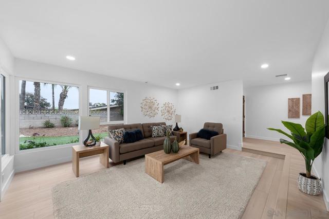 5435 Del Cerro Blvd, San Diego CA: https://media.crmls.org/mediaz/8ded1f47-0a22-46bc-b4e1-94ae8a6e2c4c.jpg