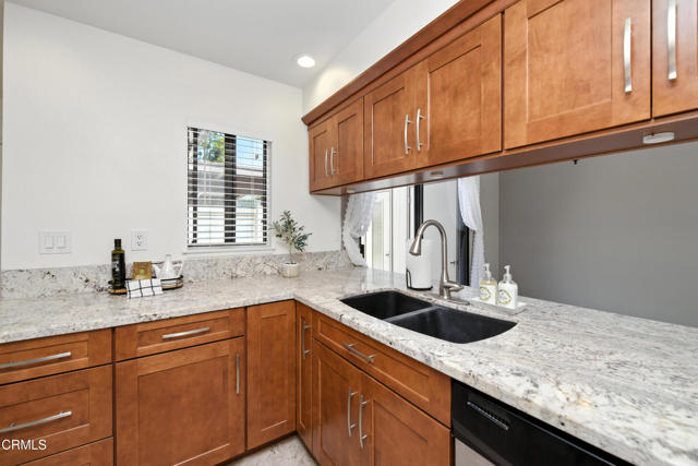 Detail Gallery Image 15 of 48 For 28763 Conejo View Dr, Agoura Hills,  CA 91301 - 3 Beds | 1/1 Baths