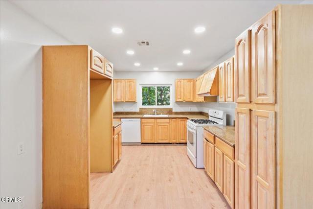 Detail Gallery Image 22 of 60 For 476 E Calaveras St, Altadena,  CA 91001 - 3 Beds | 2 Baths