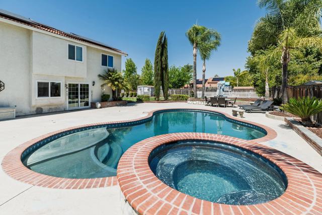 31061 Via Gilberto, Temecula CA: https://media.crmls.org/mediaz/8def7cbe-67bb-43d5-bf55-04572916ac96.jpg
