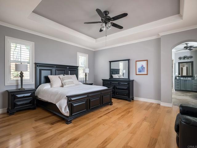 30419 Canyon Estates Road, Vista CA: https://media.crmls.org/mediaz/8df03175-27ef-4ea6-ab40-49441e9fe002.jpg