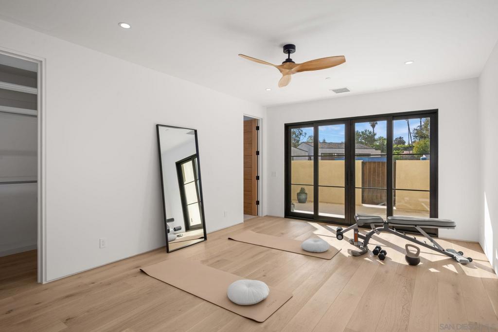 MLS #250043116SD image #23