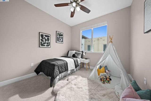 5223 S Esprit Loop, Dublin CA: https://media.crmls.org/mediaz/8df1e1e5-3116-4745-a8eb-07ccb85a3ba0.jpg