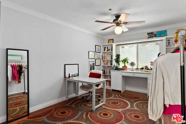 29641 S Western Avenue, Rancho Palos Verdes CA: https://media.crmls.org/mediaz/8df27f7e-1666-4ca8-8788-89943b734aea.jpg
