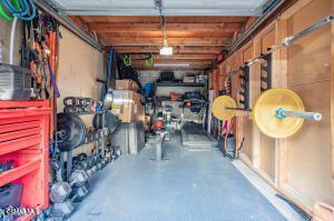 1904 Heywood Street, Simi Valley CA: https://media.crmls.org/mediaz/8df408d4-3ab3-4d1a-8359-58154a7d67b4.jpg