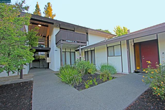 146 Maricopa Ct, Pleasant Hill CA: https://media.crmls.org/mediaz/8df41c95-a7bd-4d09-b5b6-0e63c68c3673.jpg