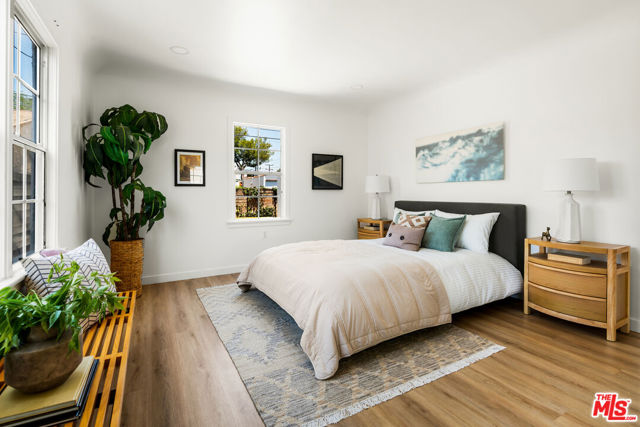 3627 W 64th Street, Los Angeles CA: https://media.crmls.org/mediaz/8df56665-911d-4d23-8c1c-e1f513caf51c.jpg