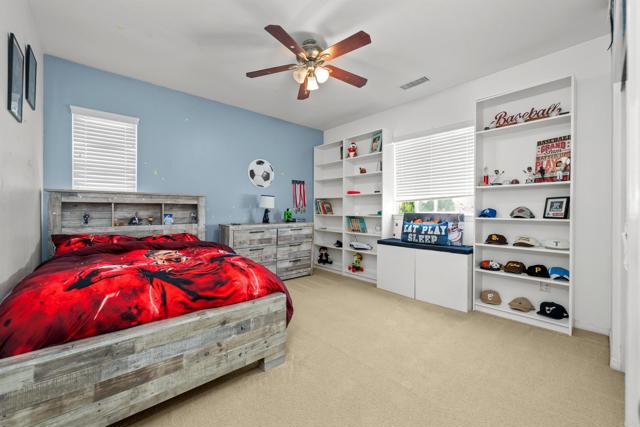 32113 Sycamore Ct, Temecula CA: https://media.crmls.org/mediaz/8df6f4b9-0030-4a9c-819b-377d84048614.jpg